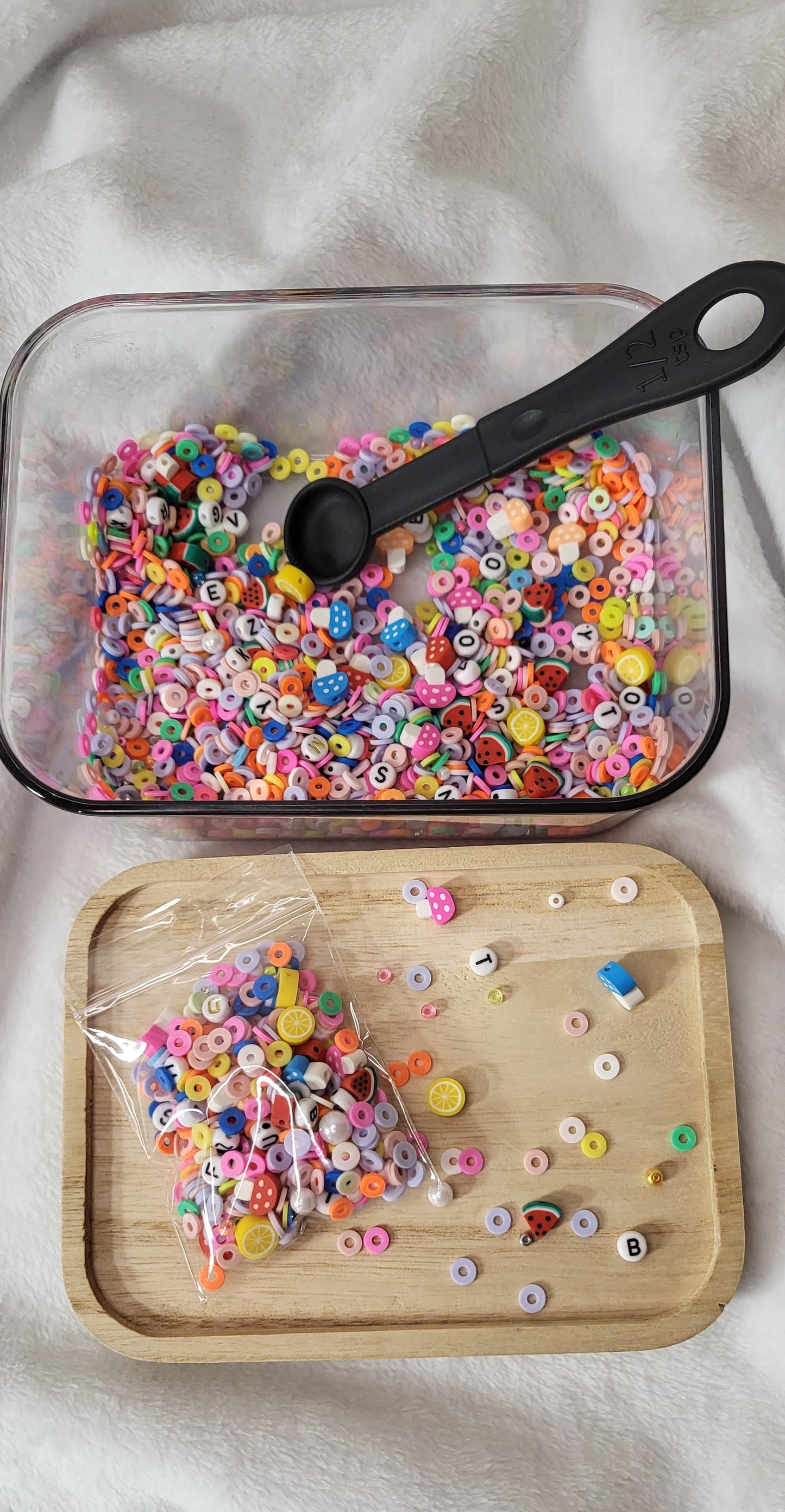 SUMMER BEAD CONFETTI/ Multi colored